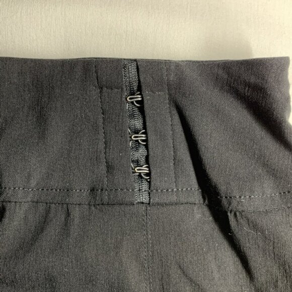 Reitmans Petite Outdoor Skirt Black Size 4 - Picture 10 of 10